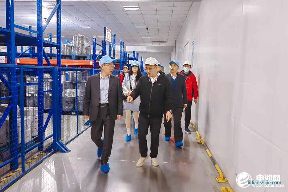 中國電池新能源產業(yè)鏈調研團一行參觀考察可川科技